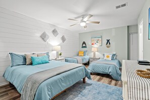 2 habitaciones, tabla de planchar con plancha, cuna de viaje y wifi 