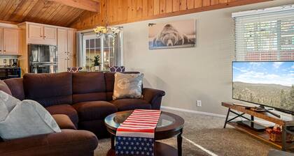 *NEW* Cozy Beartime Story Cabin + BBQ + 2BR