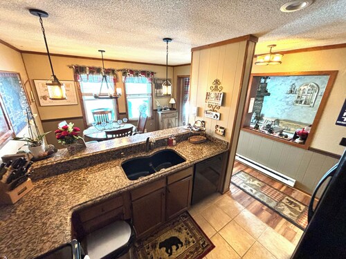 Cozy 2-Bedroom Condo in Beech Mountain