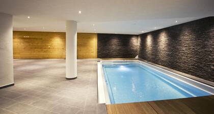 Superb lake view apartment