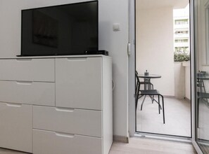 Apartment (Classic One Bedroom Apartment with Ba) | Living room