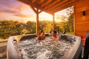 Bain à remous extérieur