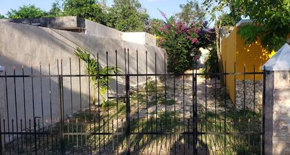 Rustic charm in the heart of valladolid: with regional decoration and hammock