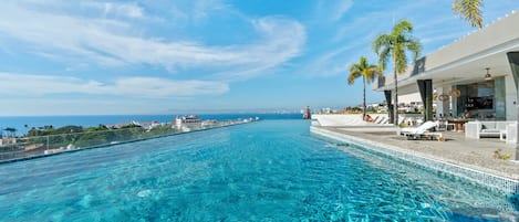 Una piscina riscaldata