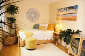 2 chambres, fer et planche à repasser, Wi-Fi, draps fournis