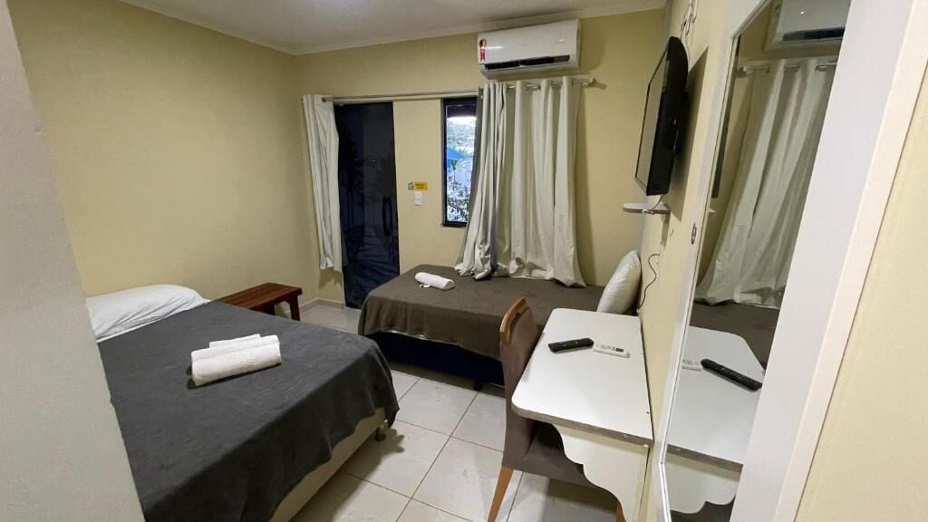 Triple Room | Free WiFi, bed sheets