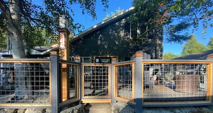 Luxury Retreat on the Greenbelt / Private Home w/ Sauna & Yoga Studio&Fitness