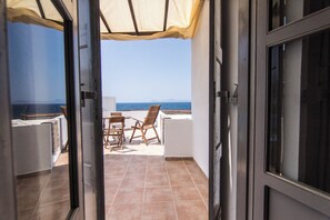 Interior - NISYROS VIEWS (NISYROS DODEKANISSA)