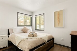 2 bedrooms, free WiFi, bed sheets