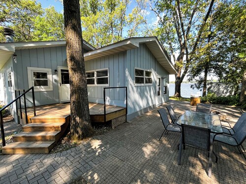Crow Wing Lakefront Cabin with Stunning Views, Perfect for All Seasons!