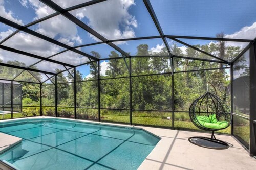 Spacious & Family-Friendly 6BR Villa Near Disney Private Pool & Game Room!