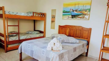 Family Room | Free WiFi