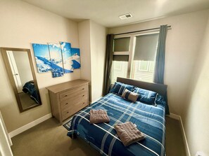 2 bedrooms, iron/ironing board, travel cot, free WiFi