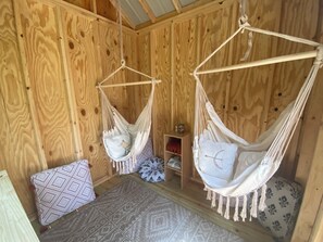 2 bedrooms, iron/ironing board, travel cot, free WiFi