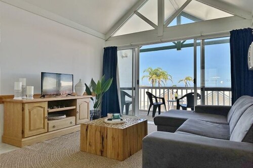 Waterfront Apartment 4 Kalbarri– Family Retreat, Stunning Views & Prime Location