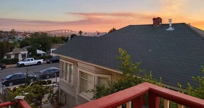 City Skyline Hideaway Victorian Architecture 1 Bed