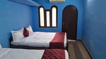 House, 2 Bedrooms, Smoking, Balcony | 2 bedrooms