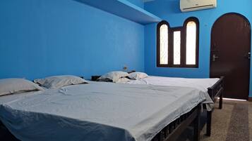 2 bedrooms