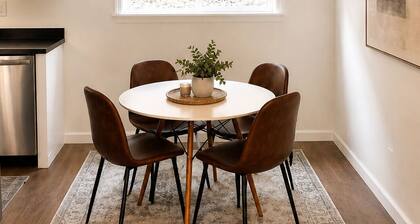Modern 2BR Retreat • Central Williston Location