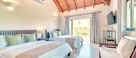 5 bedrooms, iron/ironing board, WiFi, bed sheets