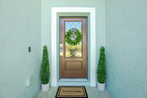 Exterior detail - 3-bedroom house in tranquil Rotonda West with WiFi, AC. Enjoy relaxation (Rotonda West)