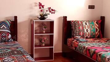 2 chambres, fer et planche Ă  repasser, Wi-Fi, draps fournis