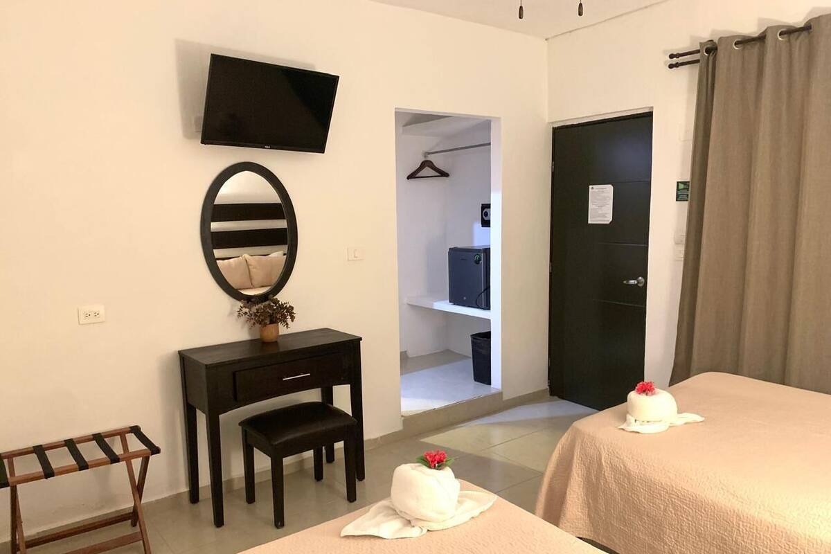 Phòng đôi Deluxe, sân hiên | Bàn 