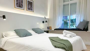 2 dormitorios, tabla de planchar con plancha, Internet y ropa de cama