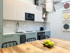 Fridge, microwave, oven, dishwasher