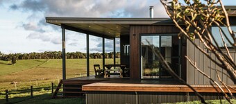 2  bedroom off-grid cottage 1 minute from Dorrigo National Park 