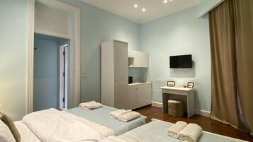 Suite Studio Confort | Bureau, espace de travail pour ordinateur portable, Wi-Fi gratuit