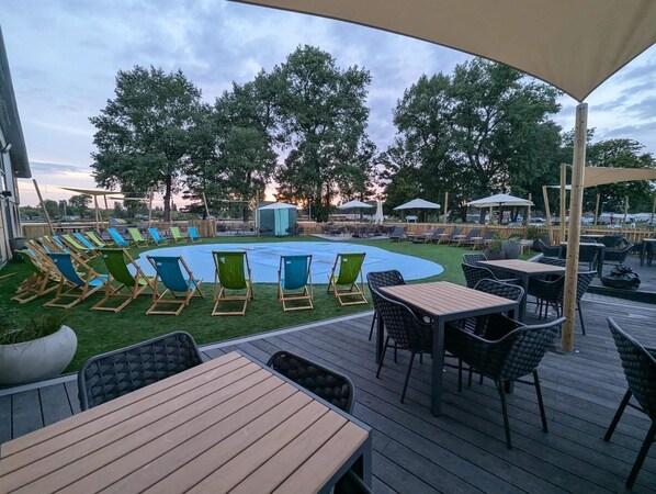 Cabin | Outdoor dining