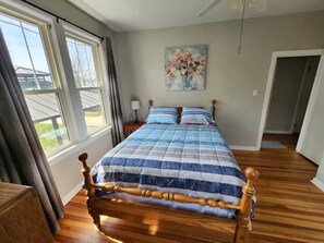 5 chambres, fer et planche à repasser, Wi-Fi, draps fournis