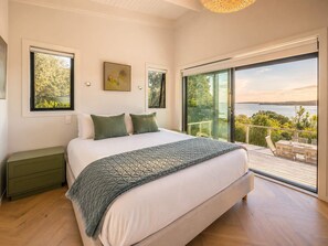 2 Schlafzimmer, Schreibtisch, Bügeleisen/Bügelbrett, WLAN