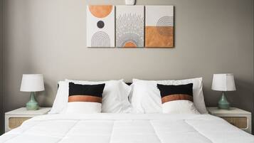 2 habitaciones, escritorio, tabla de planchar con plancha y wifi gratis