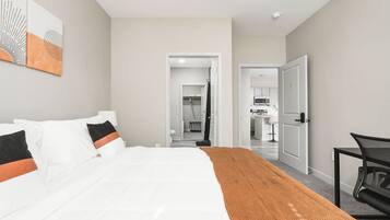 2 bedrooms, desk, iron/ironing board, free WiFi