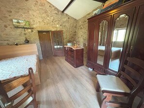 2 bedrooms, bed sheets - Discover the serenity of this cozy house! (Arcos de Valdevez)