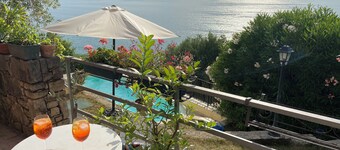 Charming villa with private pool & incredible lake views in Torri del Benaco