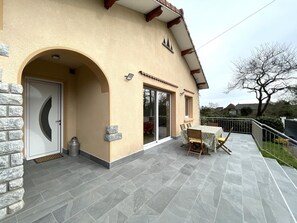 Outdoor dining - CHEZ URDOUS - BOUGARBER (BOUGARBER)