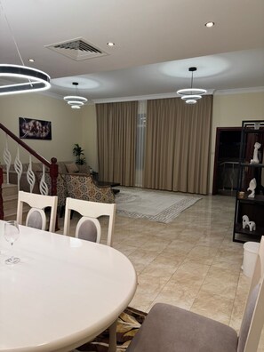 Interior - Royal Line Vacation Homes Rental (Dubai)