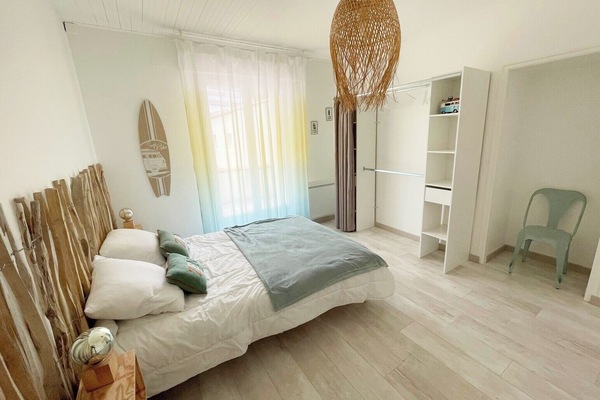 3 soverom, strykejern/-brett, reiseseng for barn og wi-fi