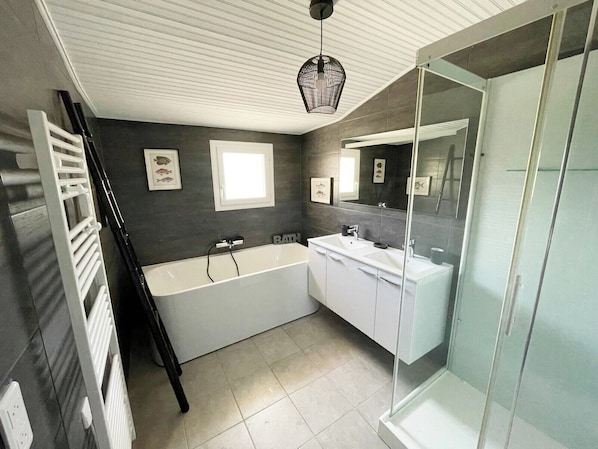 Hair dryer - NEW, close to the beach! Charming family home - 9 pers (Longeville-sur-Mer)