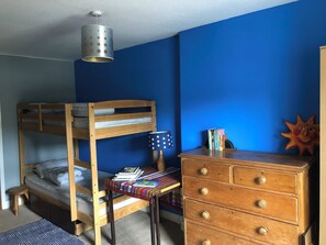 2 soverom, strykejern/-brett, wi-fi og sengetøy