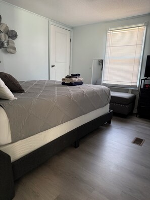 3 bedrooms, iron/ironing board, free WiFi, bed sheets - Charming 3 bedroom home to relax with the family or enjoying a quick get away (Norlina)
