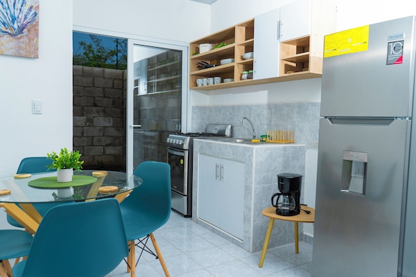 House, 2 Bedrooms, Patio | Private kitchen | Microwave, oven, coffee/tea maker, blender