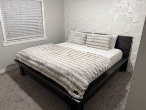 2 soverom, strykejern/-brett, wi-fi (inkludert) og sengetøy