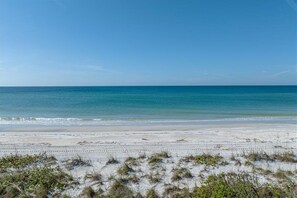 Accommodatie ligt op het strand