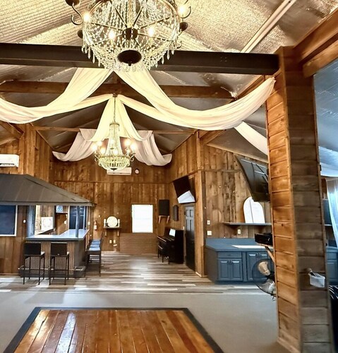 Charming Carriage House