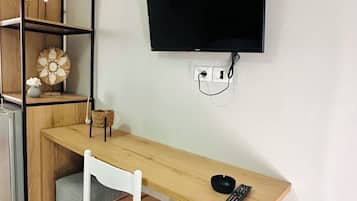Bureau, espace de travail pour ordinateur portable