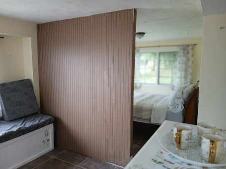 2 bedrooms, WiFi, bed sheets. Beautiful 2-bedroom apartment in Cerro Azul for your jungle getaway